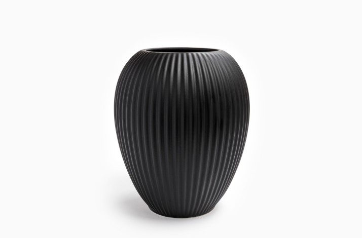 Vase Model 4767 Sort 23 cm
